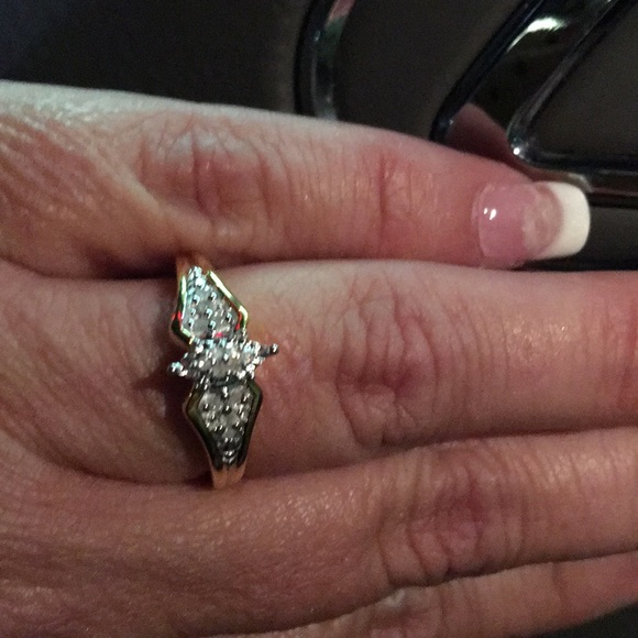 Diamond Ring - Picture 1 of 2